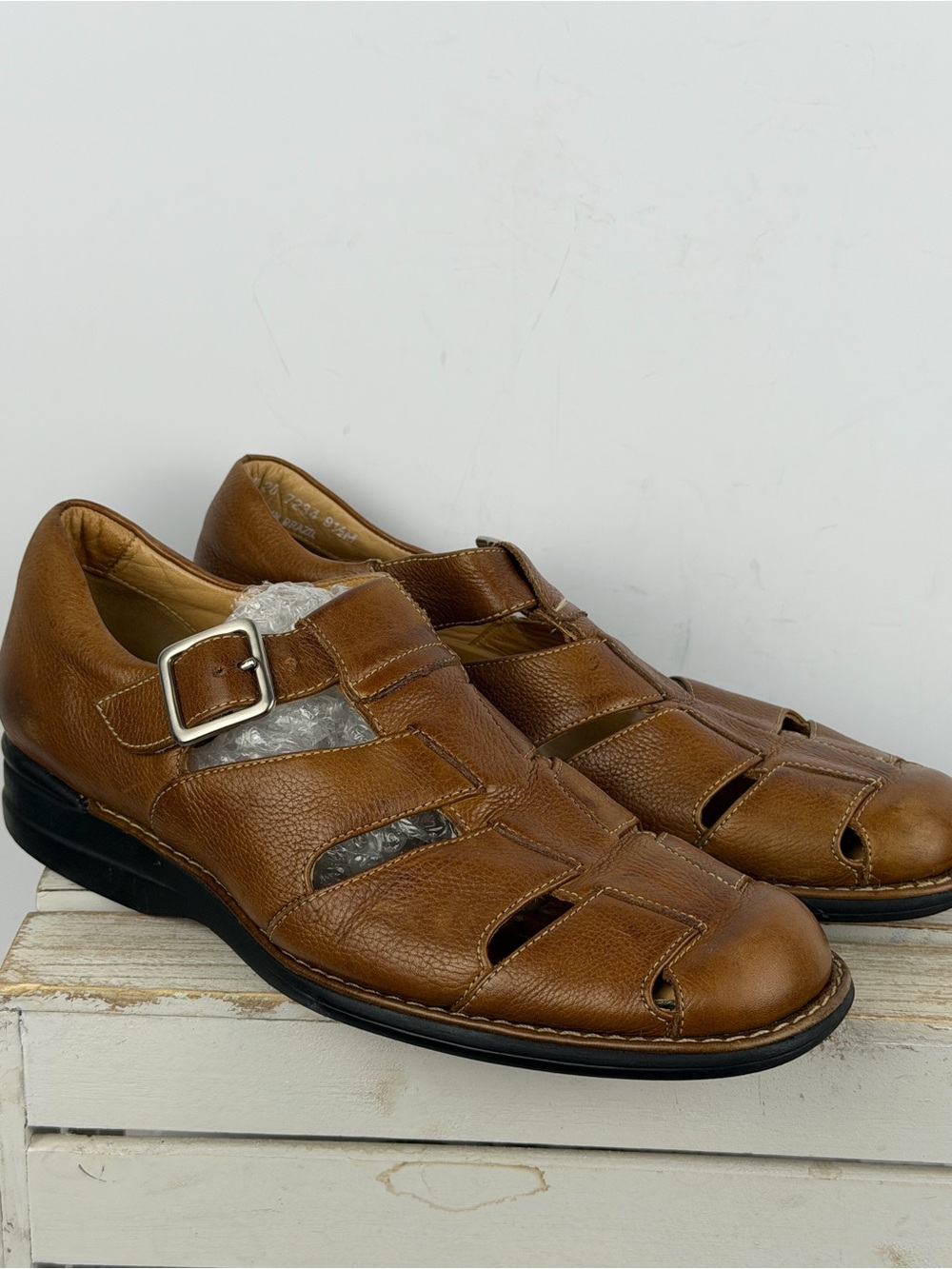 Johnston & Murphy fisherman Brown leather sheepskin sandals size 9.5M
